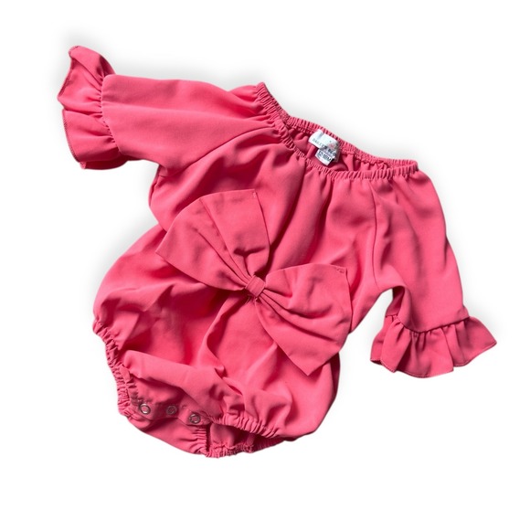 Bailey's Blooms Girls Ruffle Sleeve Off Shoulder Bow Romper 12-18 Months Bundle - Picture 2 of 8